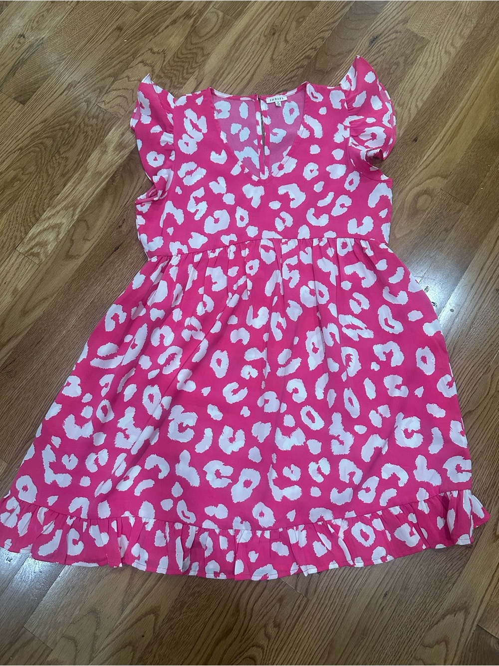 Jodifl Small
Pink Printed Flutter Sleeve Dress